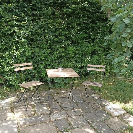 L'échappée au jardin, yourte bucolique Godinne Exterior foto